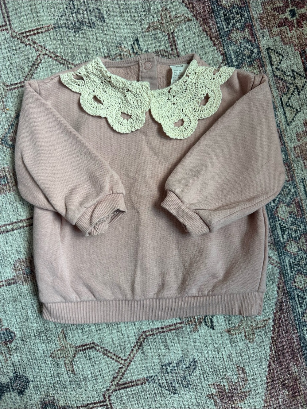 H&M Dusty Pink Sweatshirt with Crochet Collar 9M